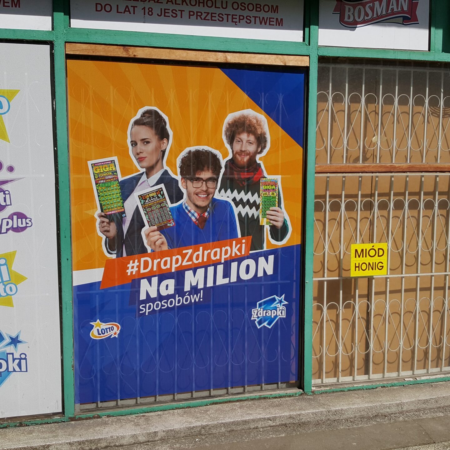 demontaż usuwanie starych reklam i montaż nowych reklam dla lotto, agencja reklamowa krantom.PL zachodniopomorskie Szczecin Stargard Koszalin Nowogard Słupsk