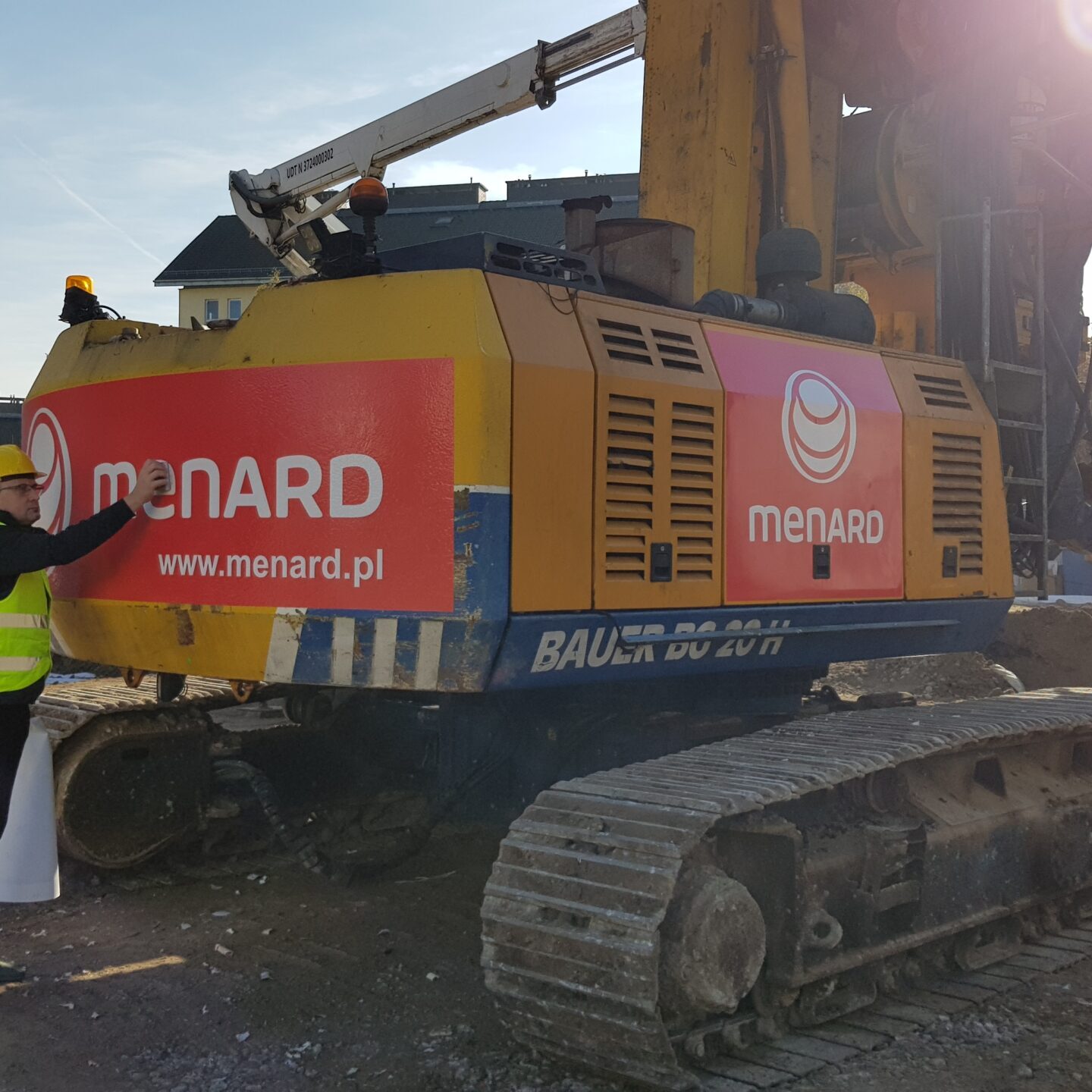 oklejanie maszyn budowlanych - agencja reklamowa krantom.PL Szczecin